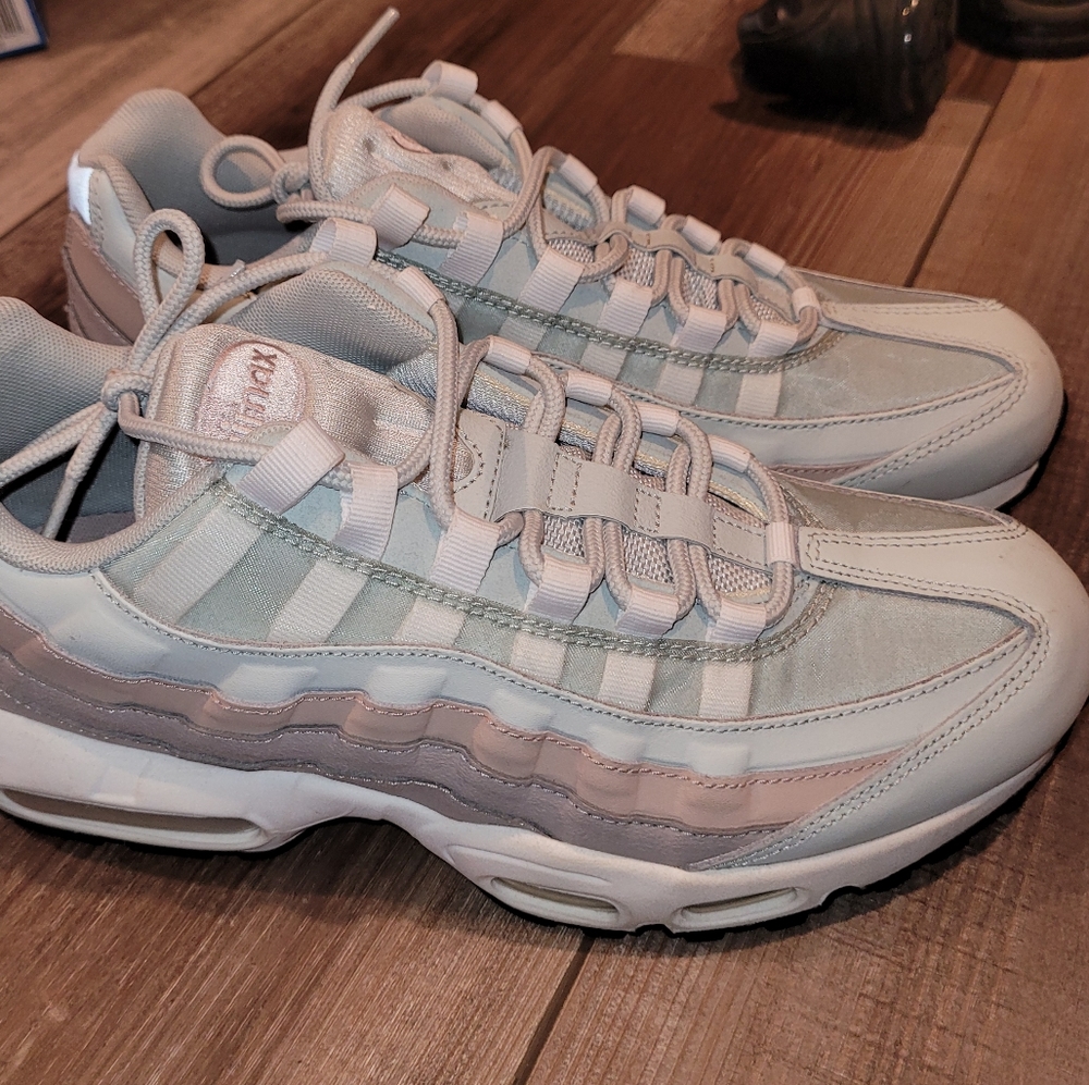 Women nike air max 95